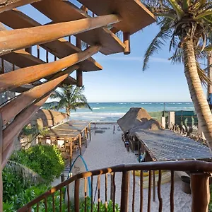 Playa Canek Beachfront Eco México